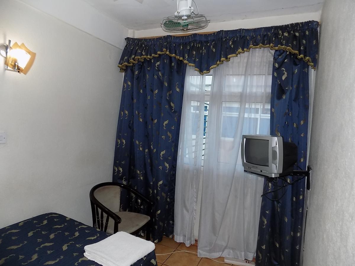 Aponye Hotel Kampala Exteriér fotografie
