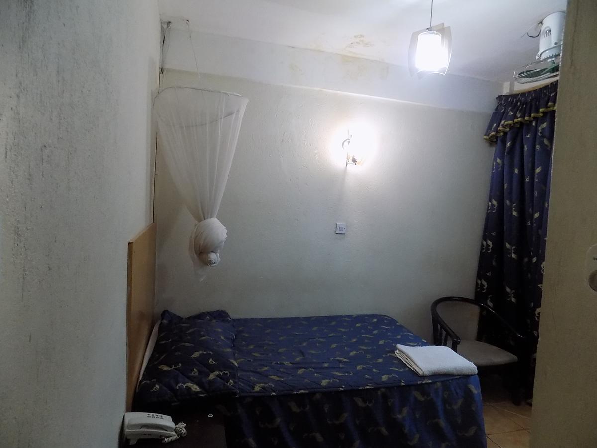 Aponye Hotel Kampala Exteriér fotografie
