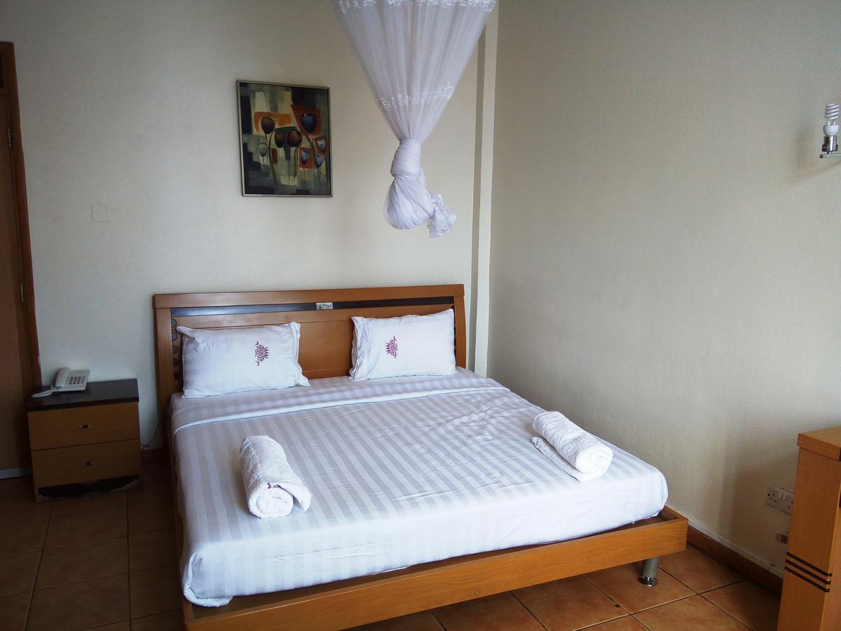 Aponye Hotel Kampala Exteriér fotografie