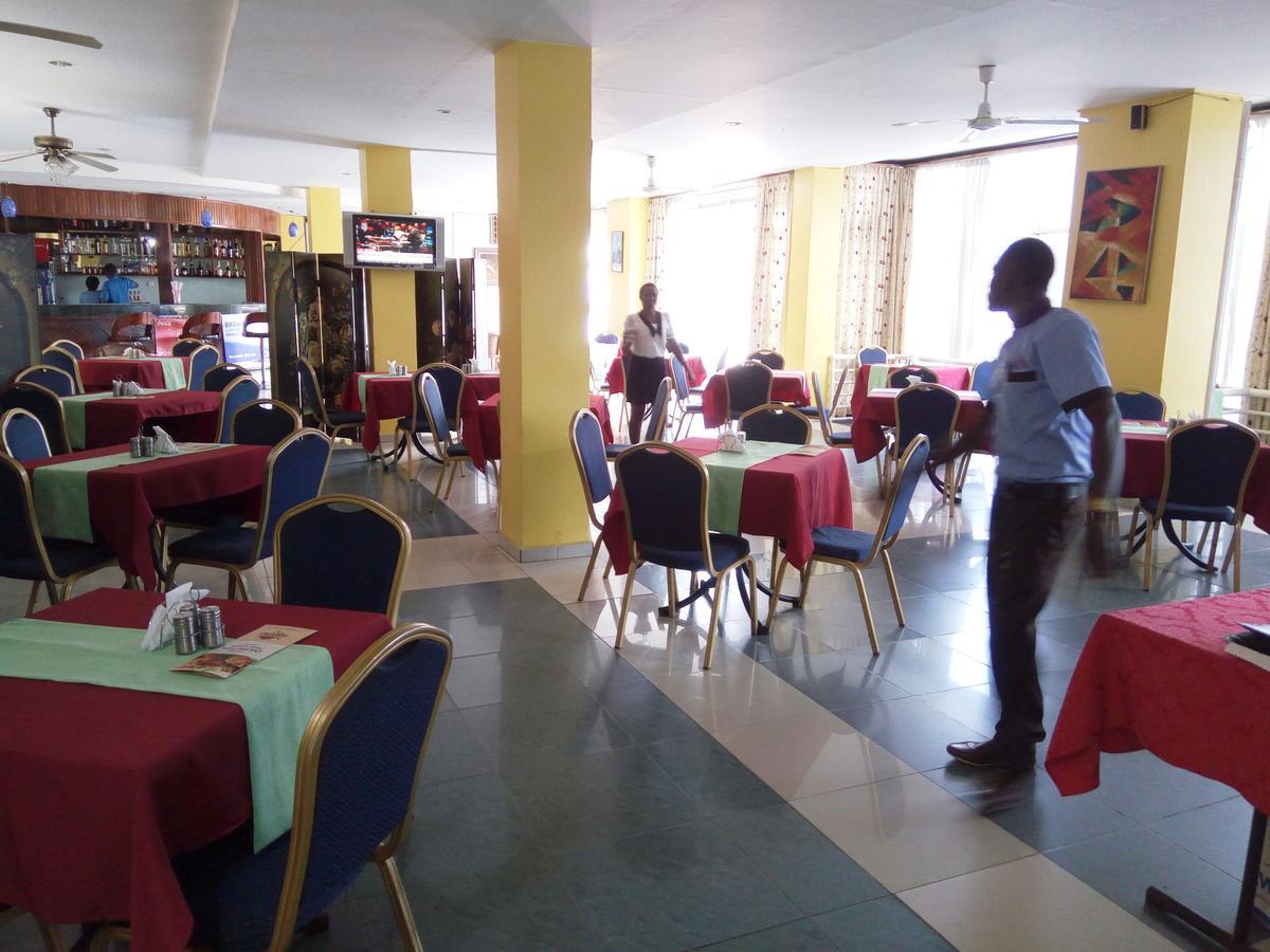 Aponye Hotel Kampala Exteriér fotografie