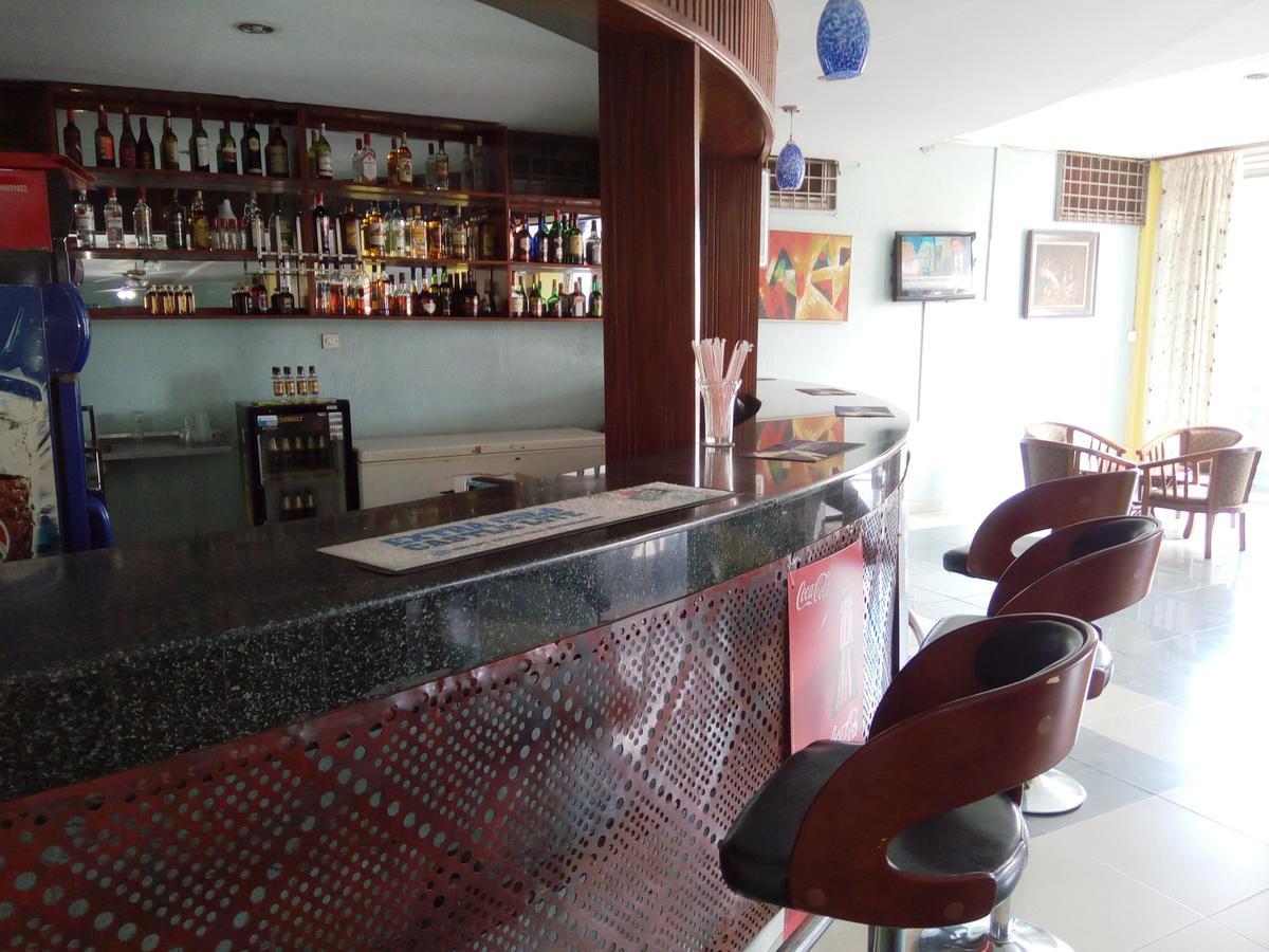 Aponye Hotel Kampala Exteriér fotografie