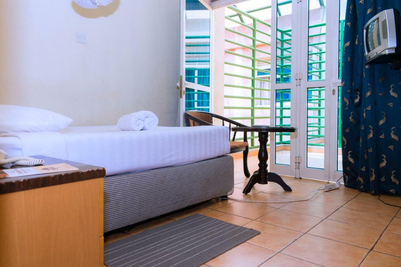 Aponye Hotel Kampala Exteriér fotografie